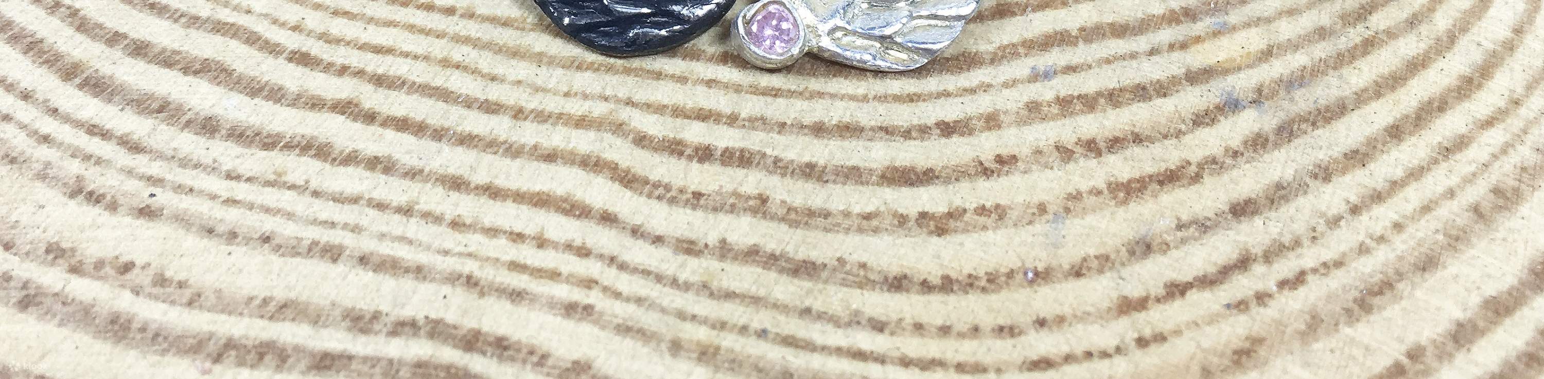 The Handcrafter Workshop | 金属工艺、吊坠、戒指、手镯、皮革、押花工作坊 | 葵兴